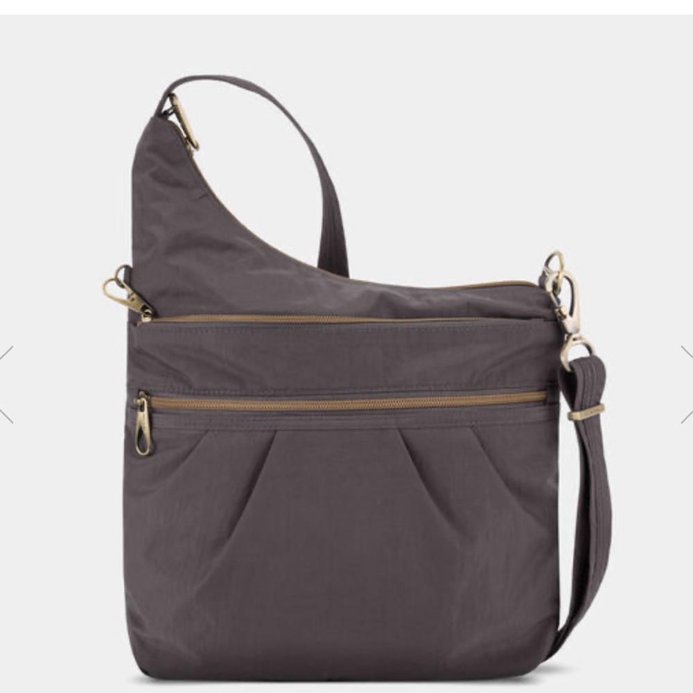 Travelon anti-theft 3 compartment crossbody NWOT